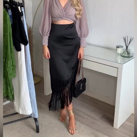 Zara Black Fringed Satin Effect Skirt - Picture 1 of 16
